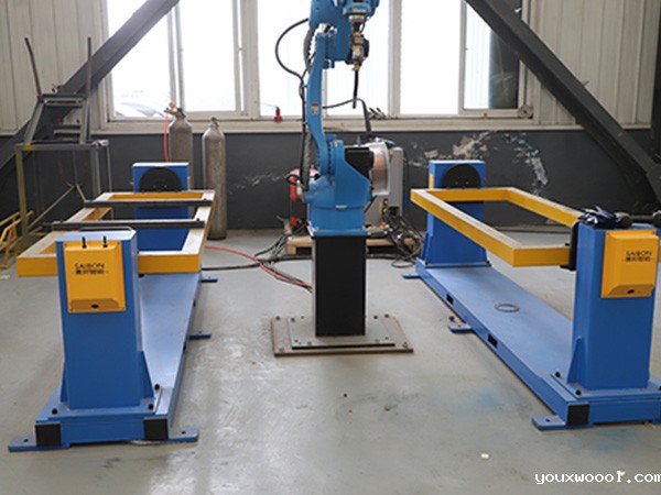 全自动点焊机器人在汽车制造领域的应用 全自动点焊机器人在汽车制造领域的应用