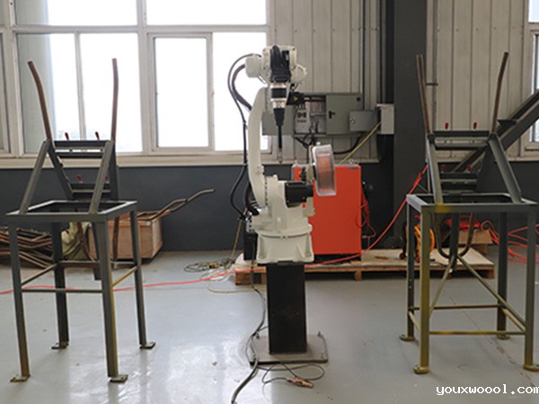 激光焊接机器人和氩弧焊机器人的区别 激光焊接机器人和氩弧焊机器人的区别